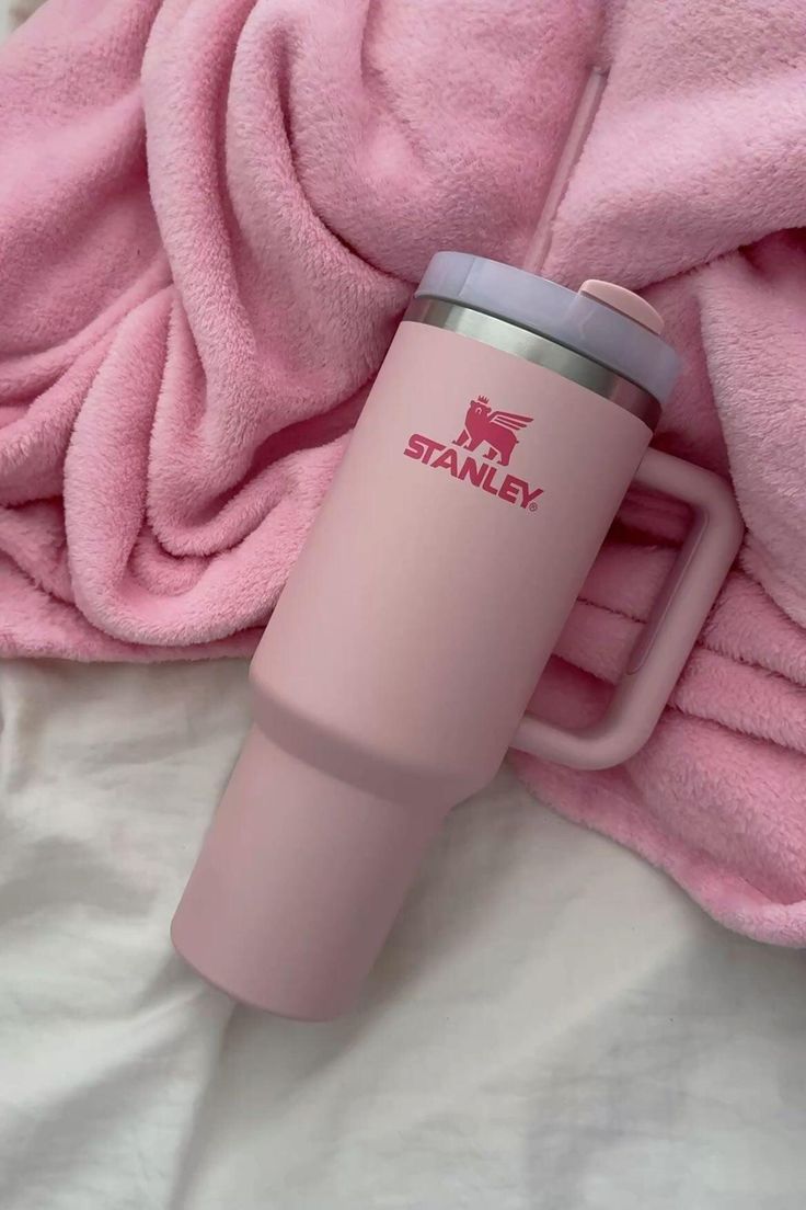 Stanley 40 Oz Vacuum Insulated Tumbler – With Straw & Box