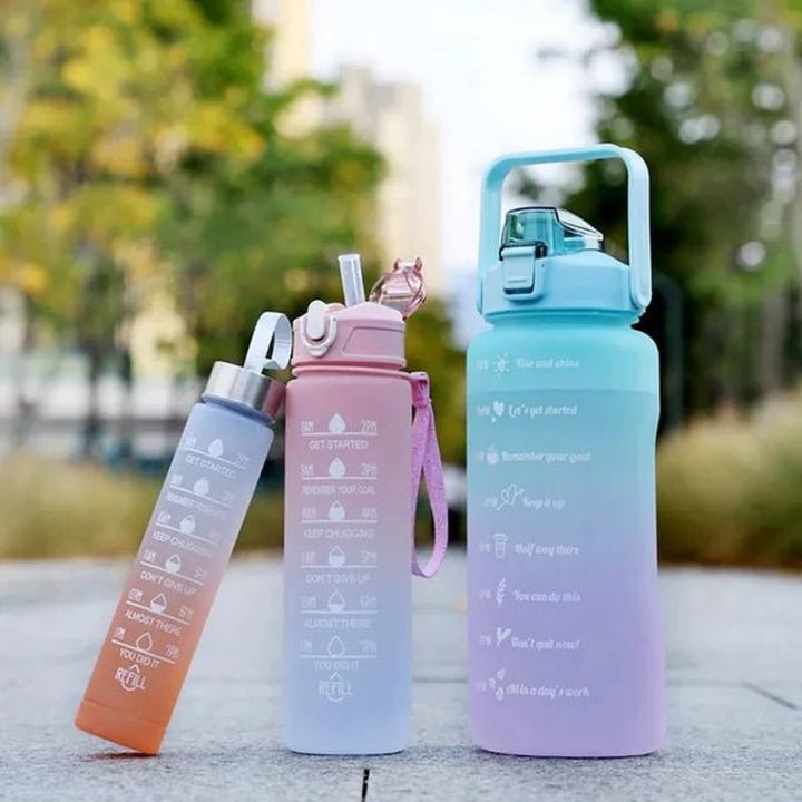 Motivational water bottle with time markers for daily hydration tracking and fitness goals